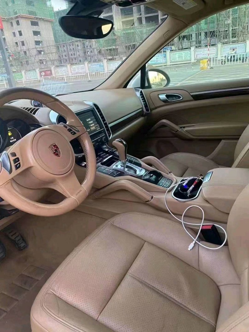 邯郸12年保时捷卡宴9