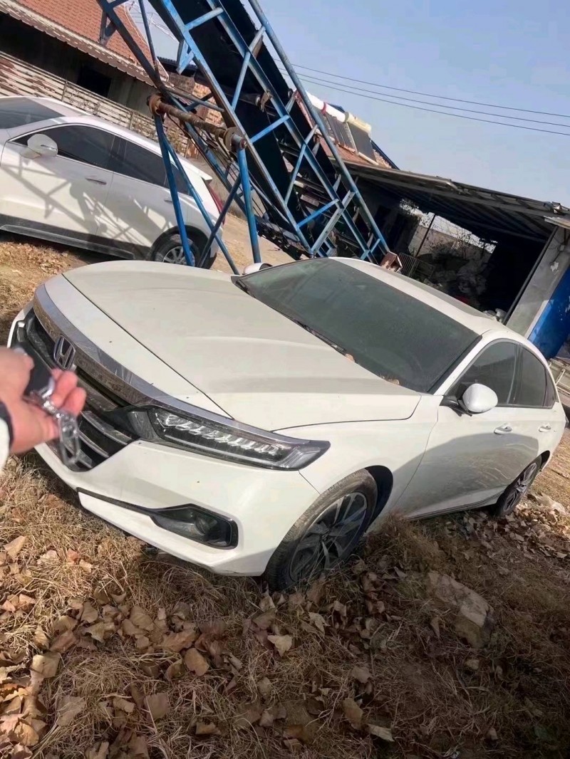 菏泽22年本田雅阁1