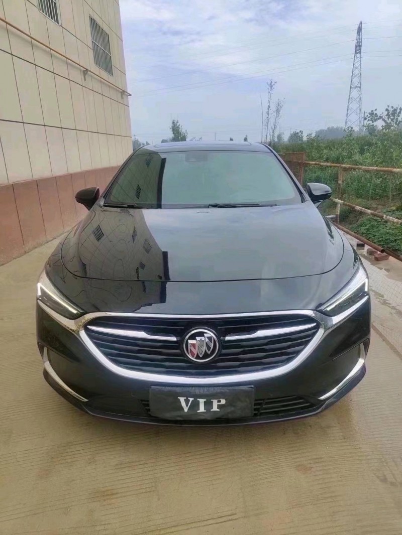 菏泽19年别克君越1