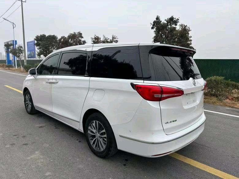 盐城21年别克GL84