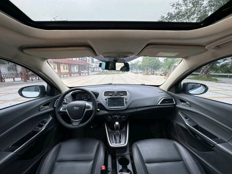 汕头18年福特福睿斯6