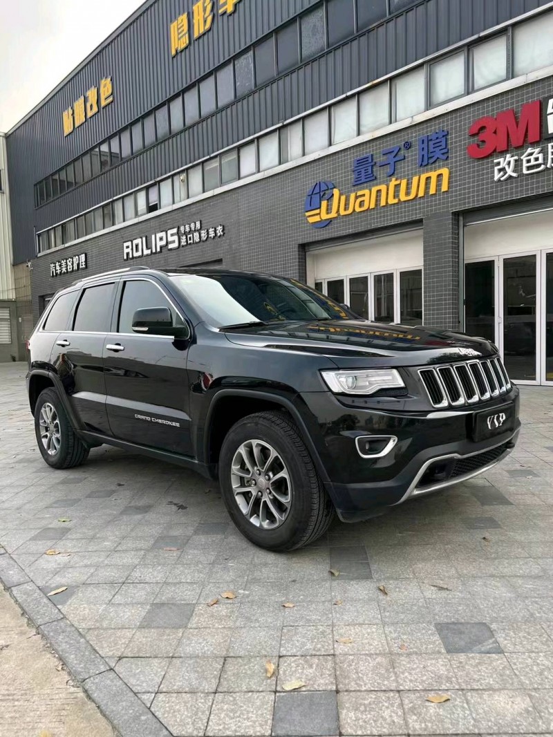 广州17年Jeep大切诺基3