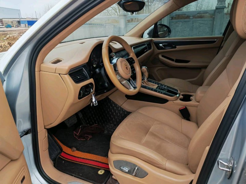 蚌埠15年保時捷Macan5
