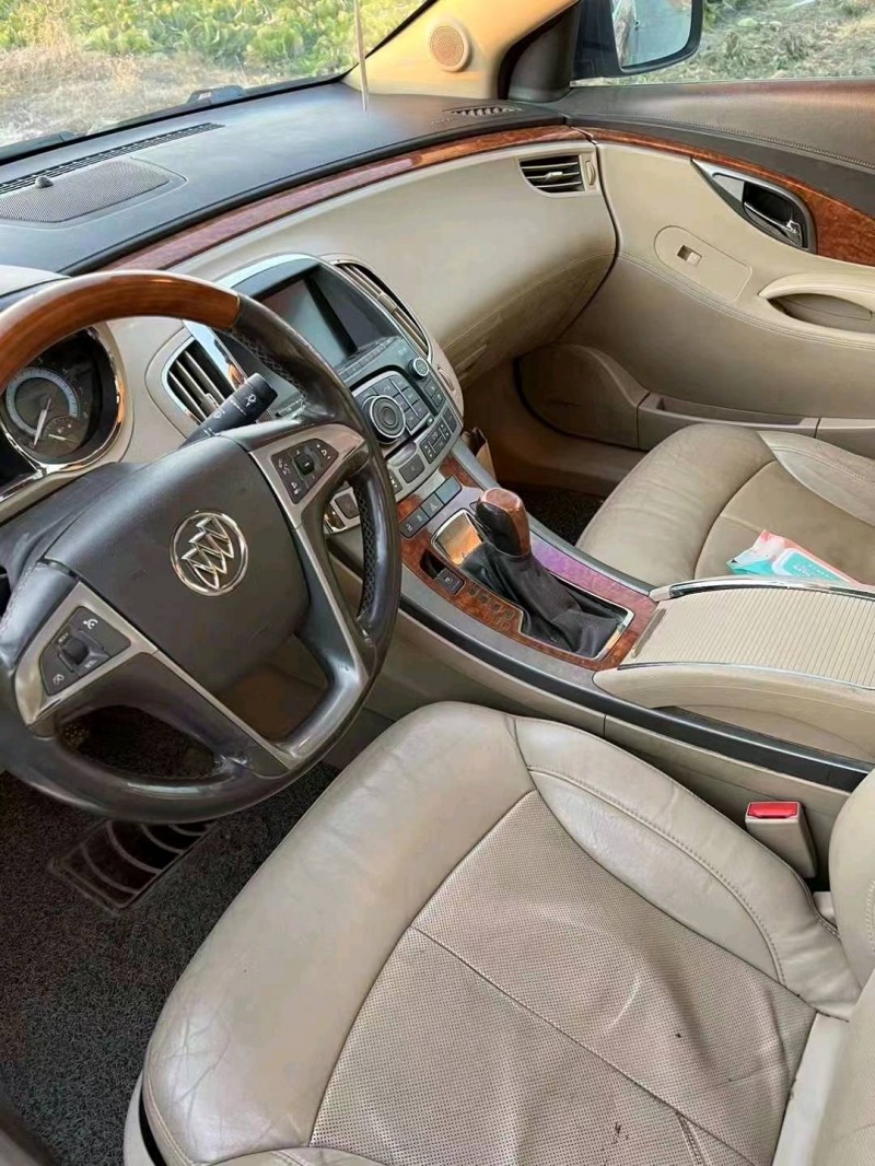 淄博11年别克君越8