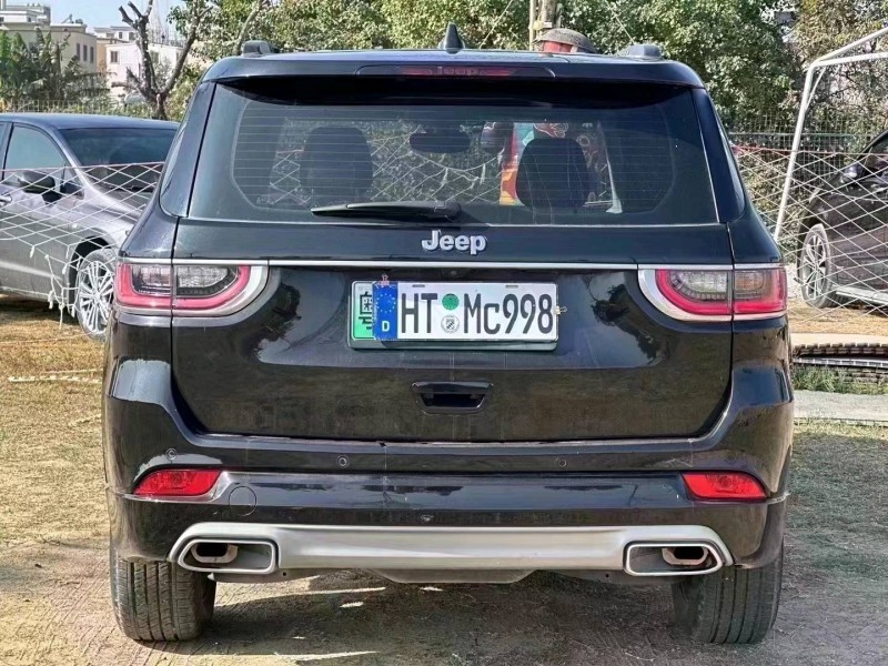 汕头20年Jeep指挥官8