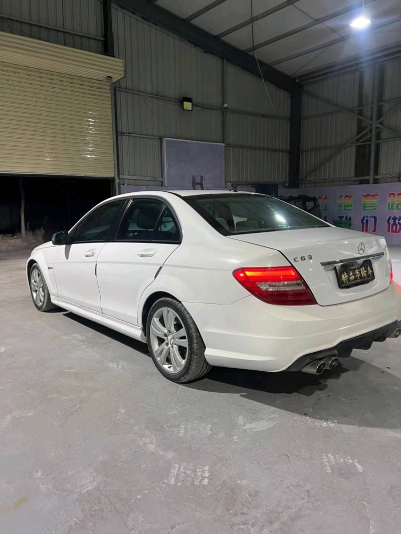平凉14年奔驰C7