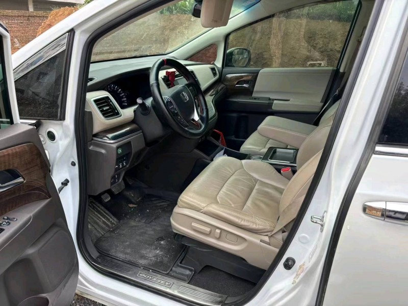 枣庄17年本田奥德赛2