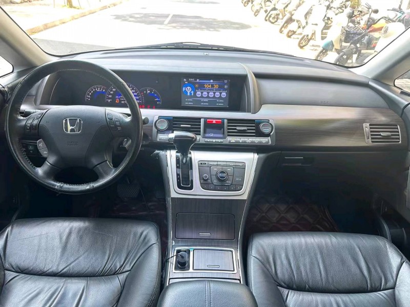 深圳14年本田艾力绅3