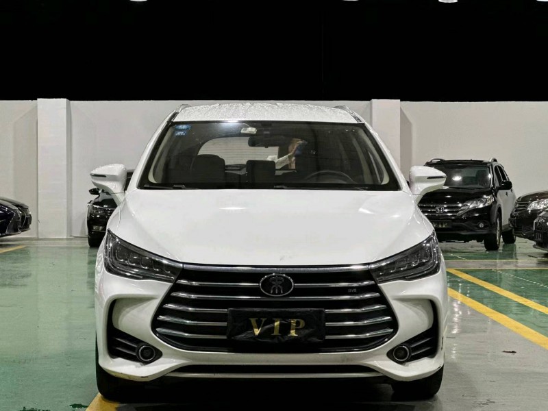 深圳18年比亚迪宋1