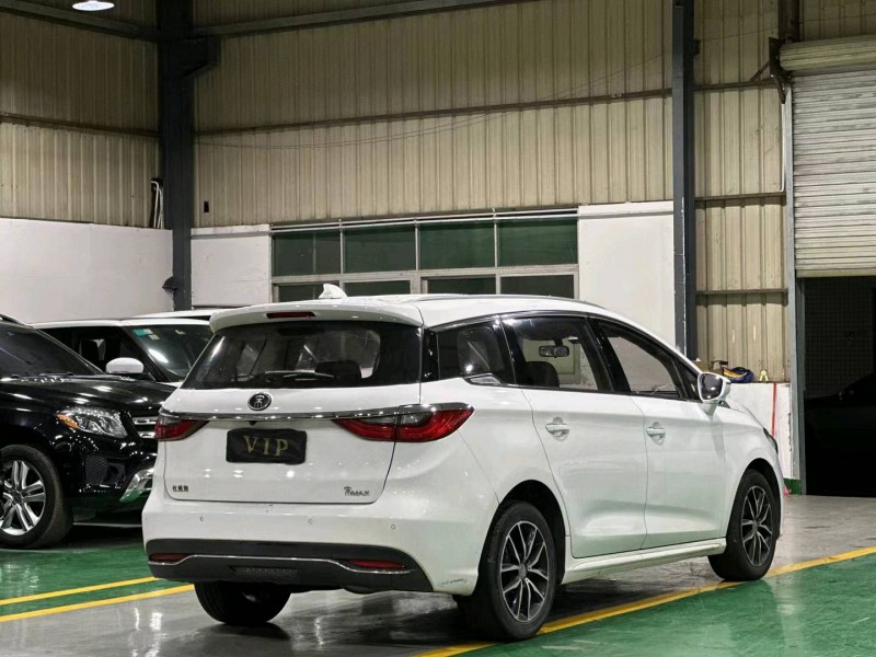 深圳18年比亚迪宋5