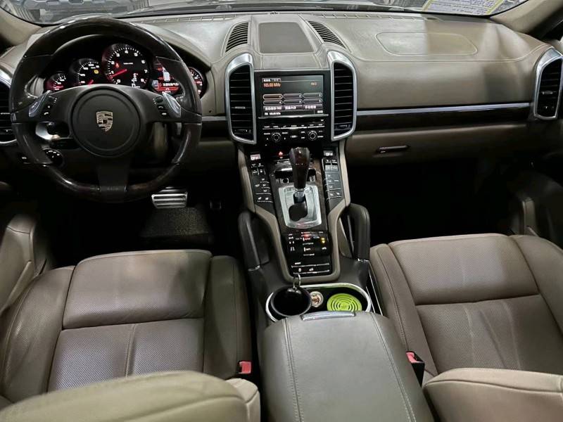 廊坊12年保时捷卡宴7