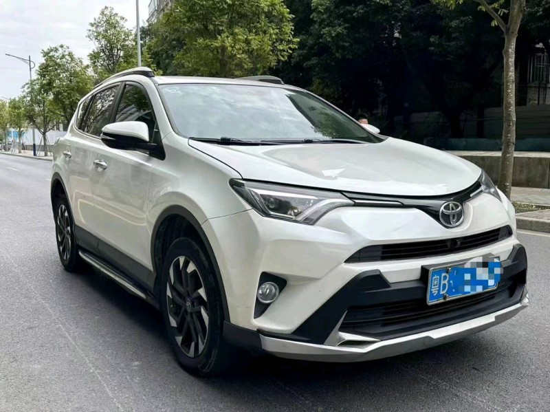汕头16年丰田RAV4荣放8