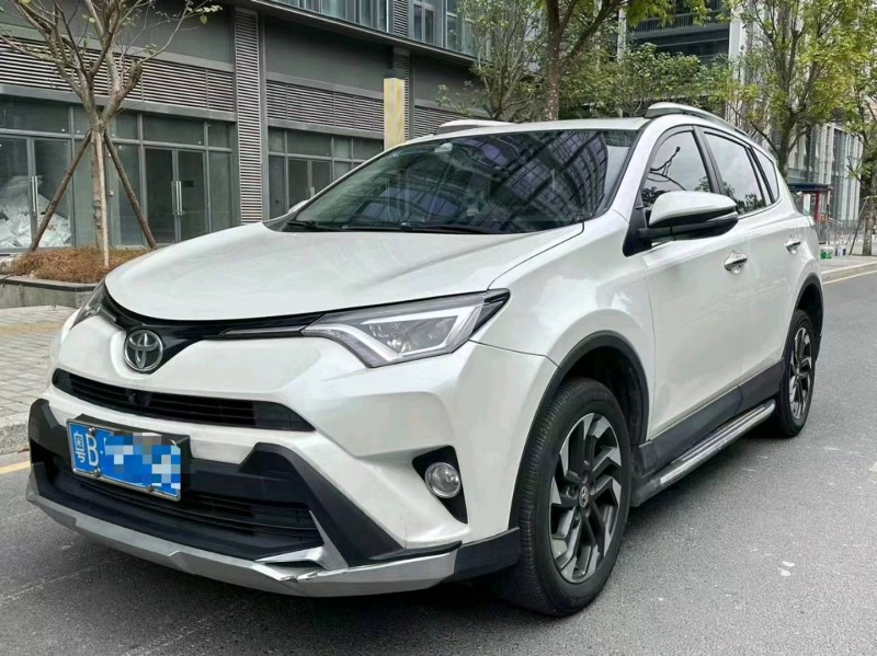 汕头16年丰田RAV4荣放9