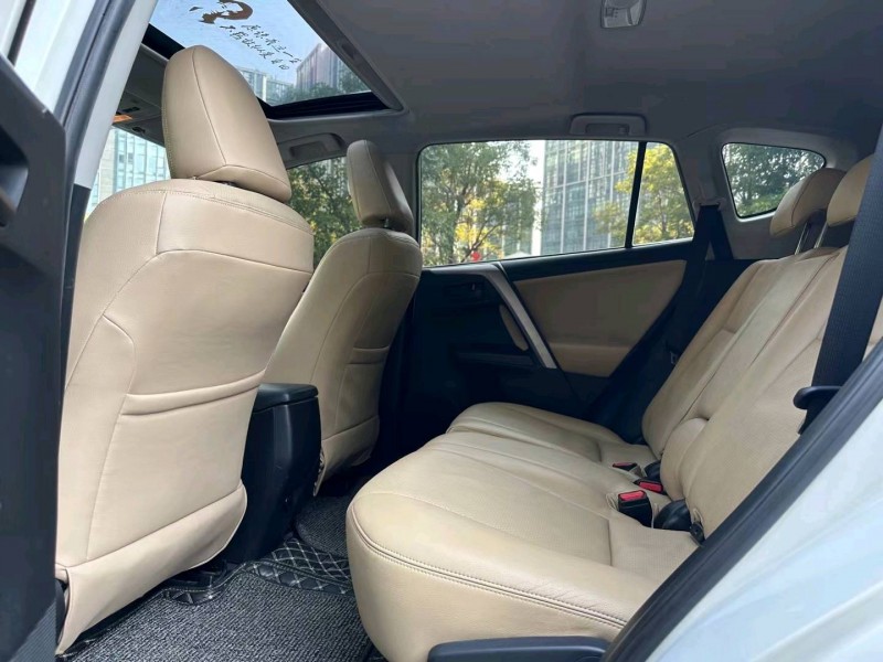 深圳18年丰田RAV4荣放7