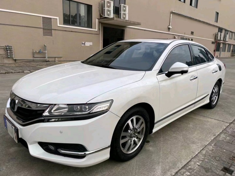 汕头18年本田思铂睿2