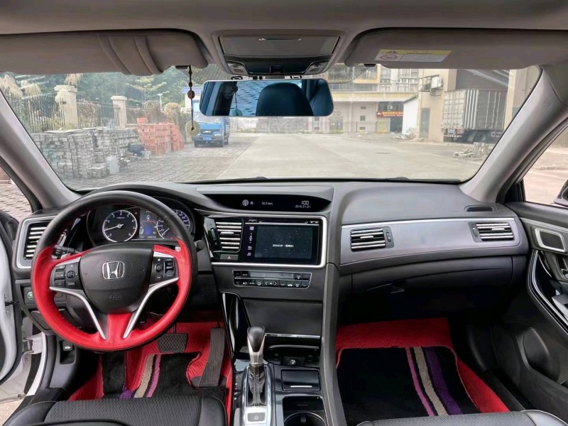 汕头18年本田思铂睿4