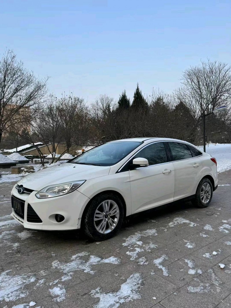 邢台14年福特福克斯2