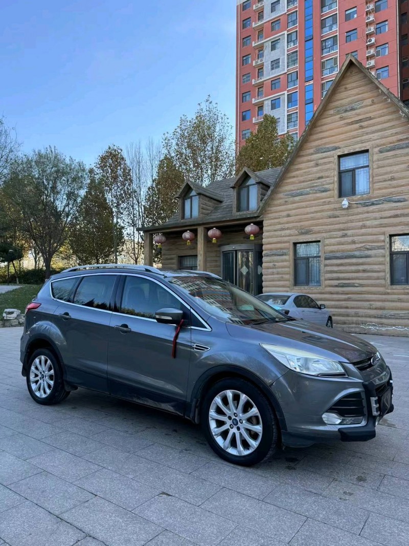 邢台13年福特翼虎3