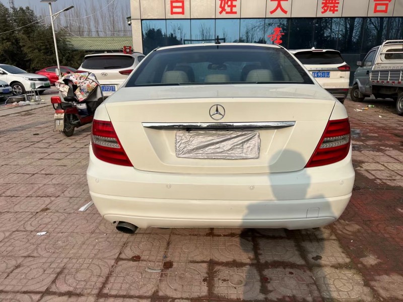 济宁13年奔驰C9