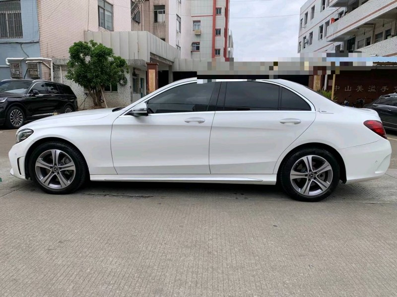 中山21年奔驰C3