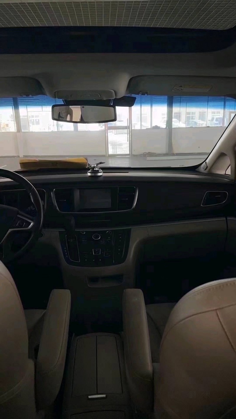 青岛18年别克GL84