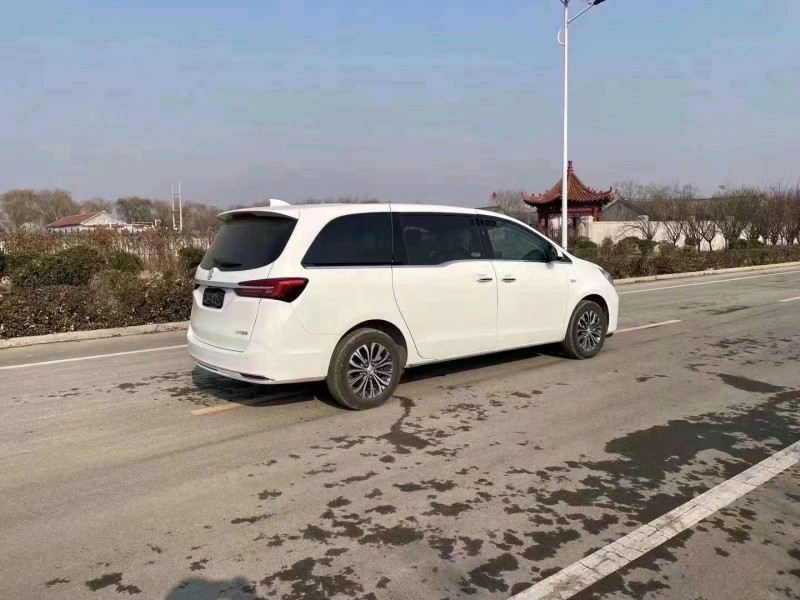 枣庄23年别克GL84