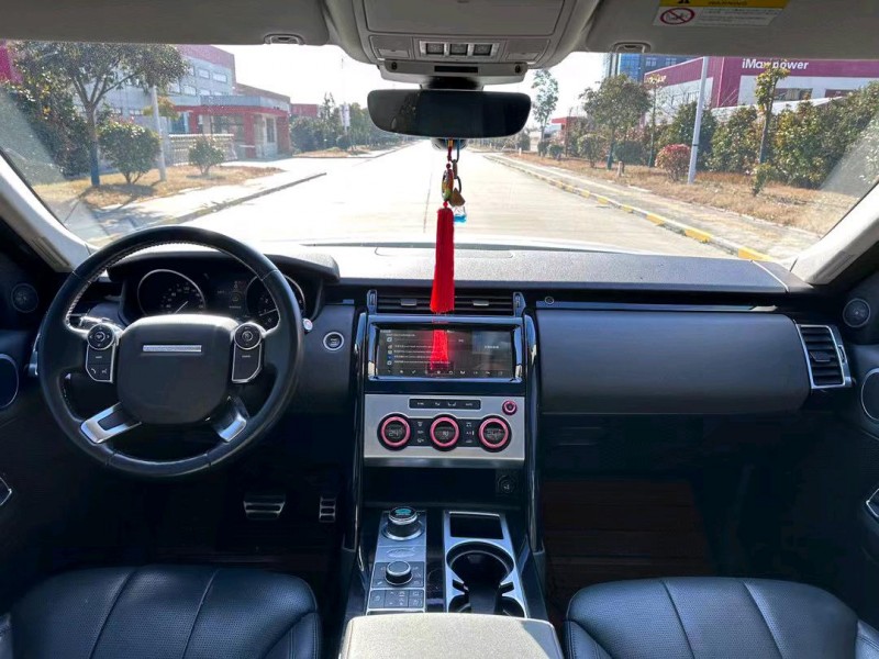 盐城18年路虎发现6