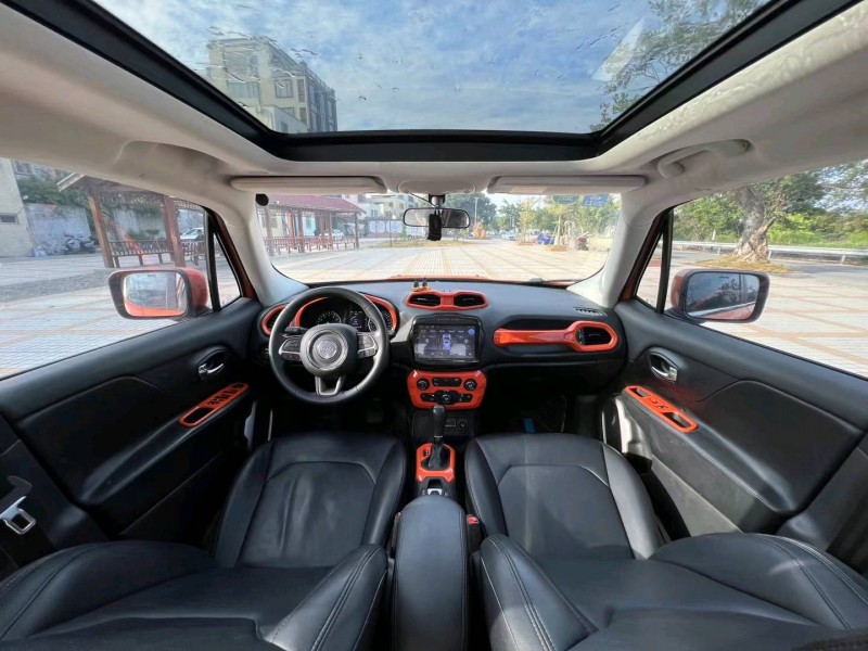 汕头18年Jeep自由侠7