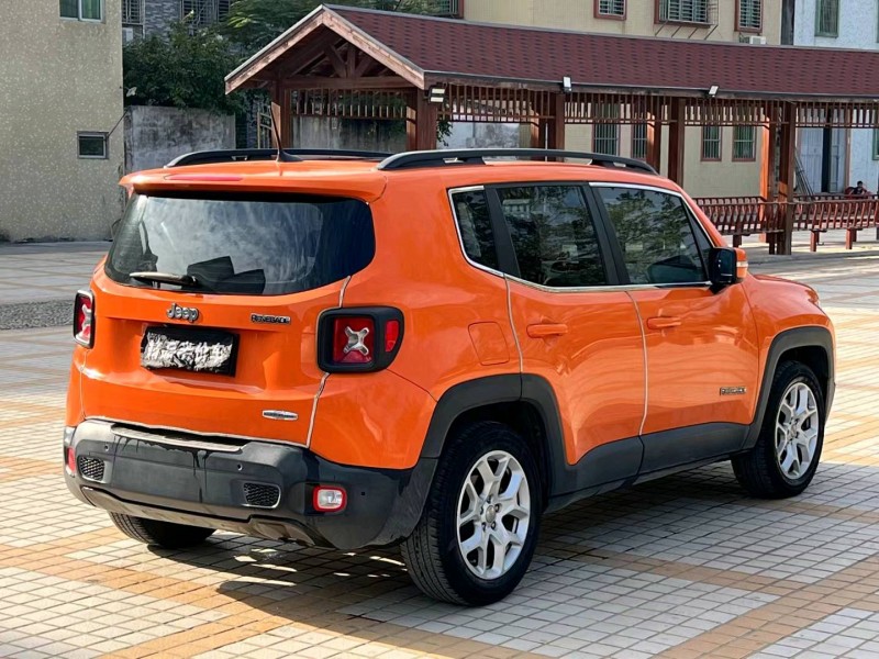 汕头18年Jeep自由侠8