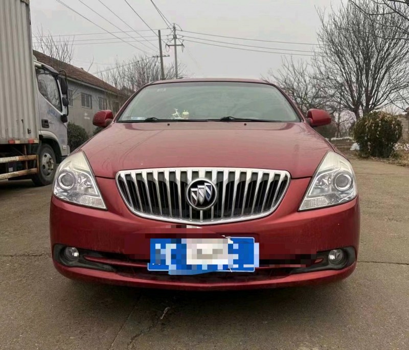 青岛14年别克凯越1