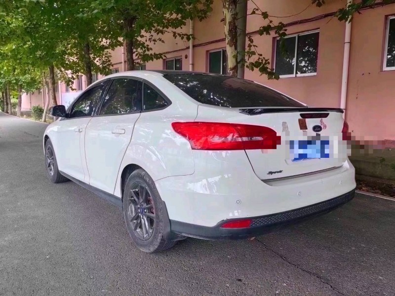 青岛16年福特福克斯7