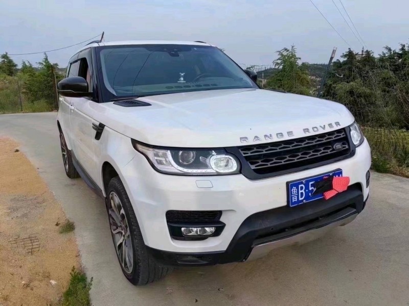 青岛17年路虎揽胜运动3