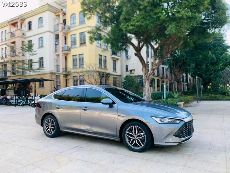 东莞21年比亚迪秦3