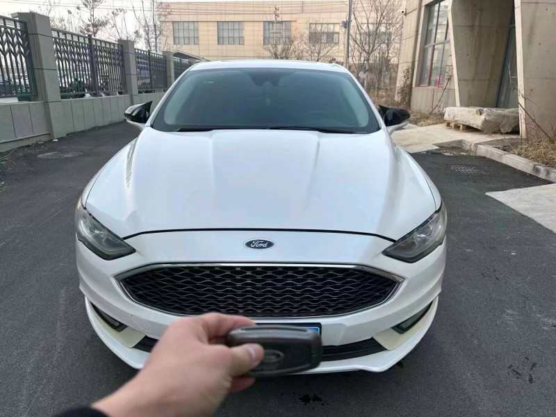 东营17年福特蒙迪欧1