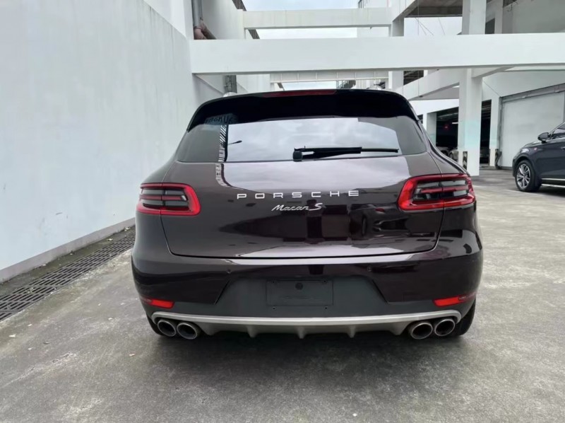济宁16年保时捷Macan9