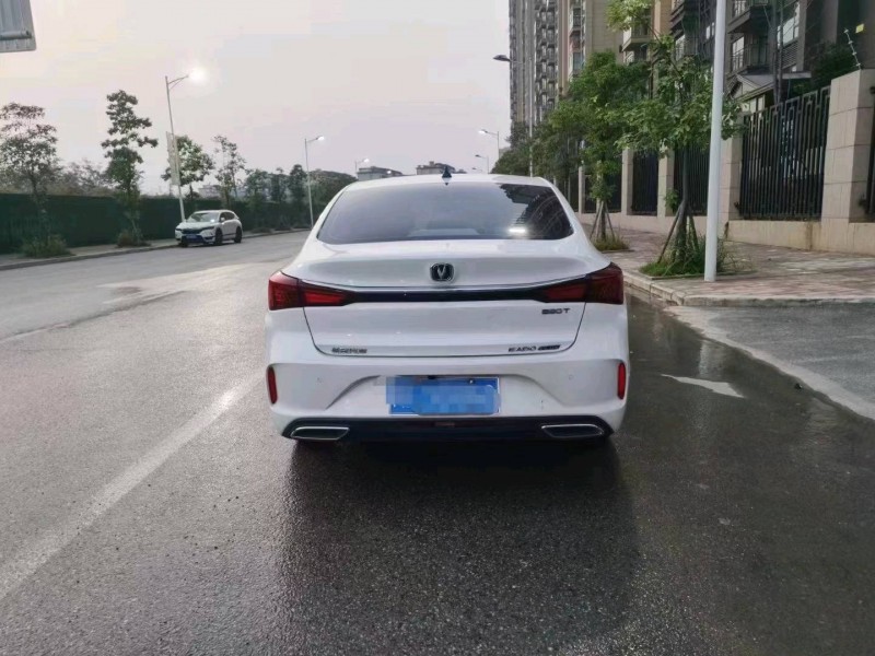 重庆21年长安汽车逸动2