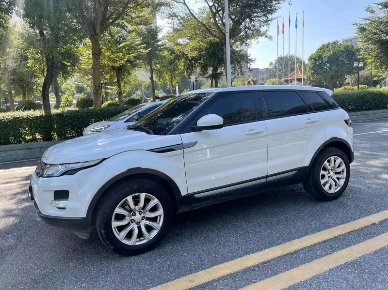 珠海14年路虎极光3