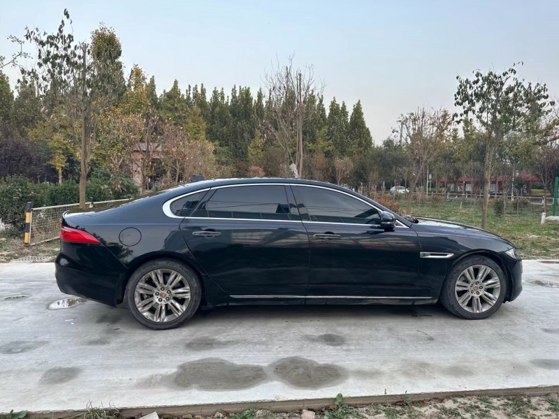 济宁18年捷豹XF4