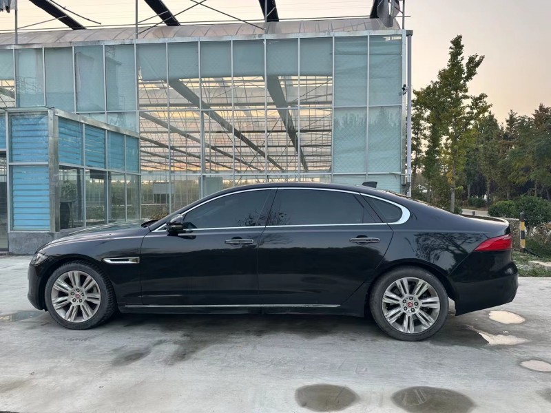 济宁18年捷豹XF5