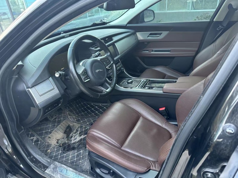 济宁18年捷豹XF6