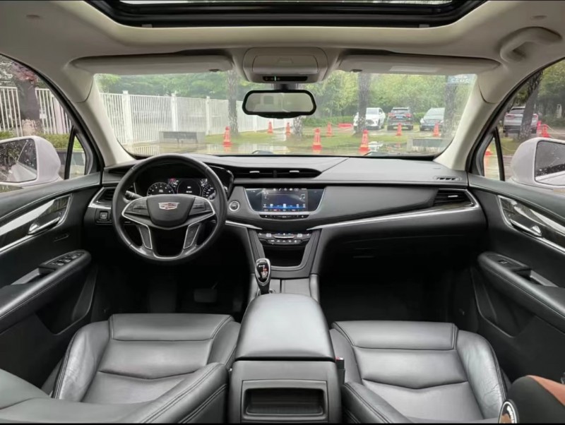 济宁18年凯迪拉克XT57