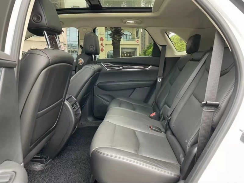 济宁18年凯迪拉克XT58