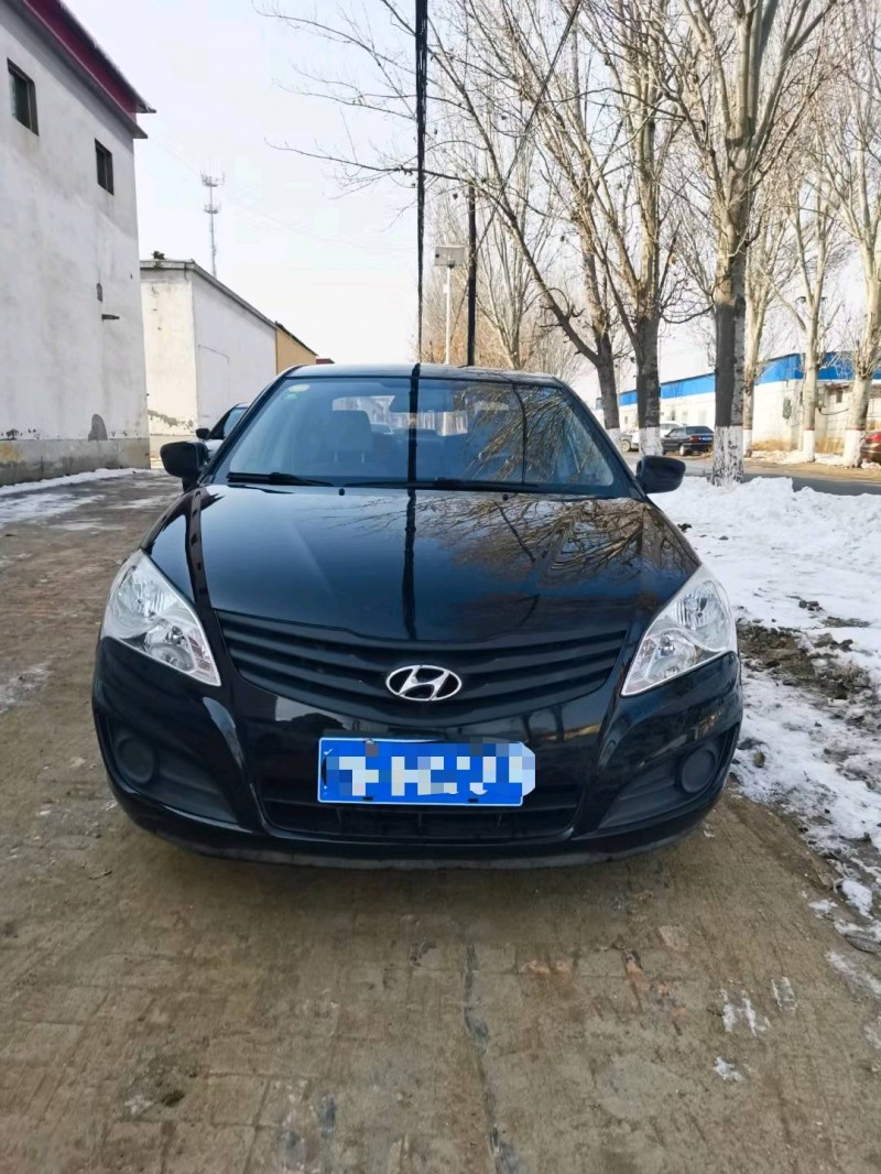 保定18年现代悦动1