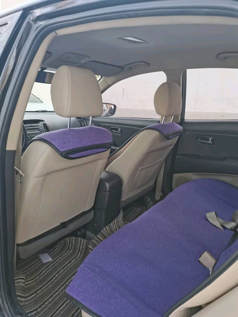 保定18年现代悦动5