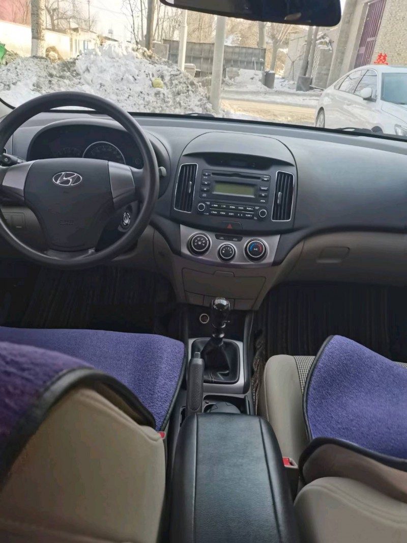 保定18年现代悦动6