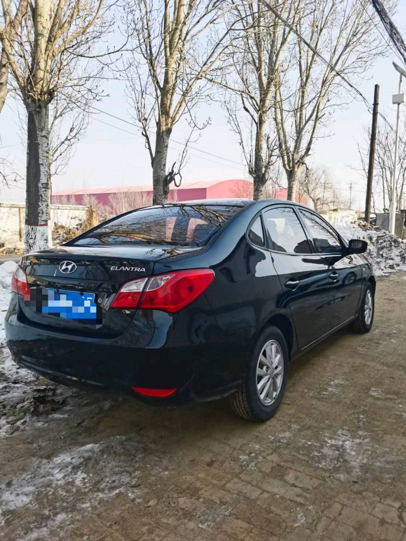 保定18年现代悦动9