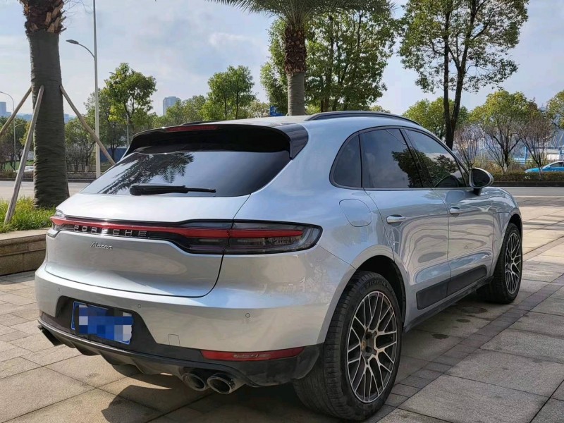 重庆19年保时捷Macan4