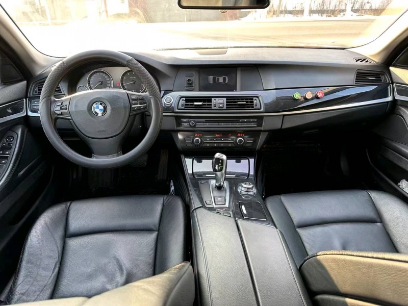 保定11年宝马5系7