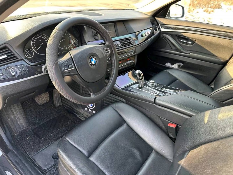 保定11年宝马5系8