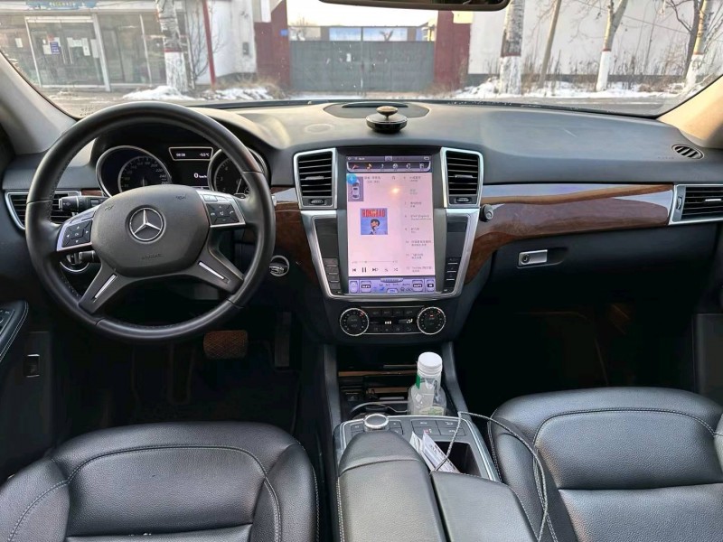 保定12年奔驰ML7